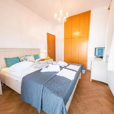 Xenia 아파트 Nea Iraklitsa