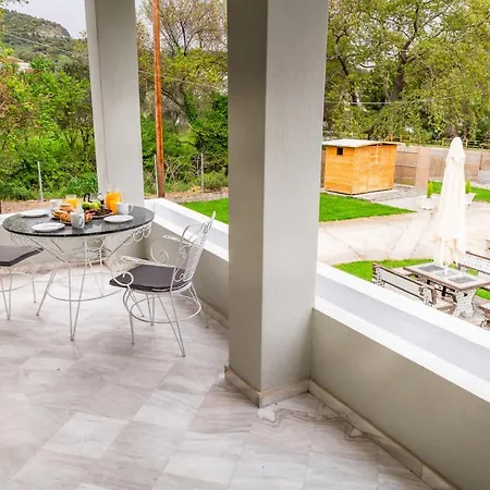 شقة Xenia Nea Iraklitsa