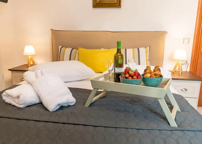 Xenia * Nea Iraklitsa