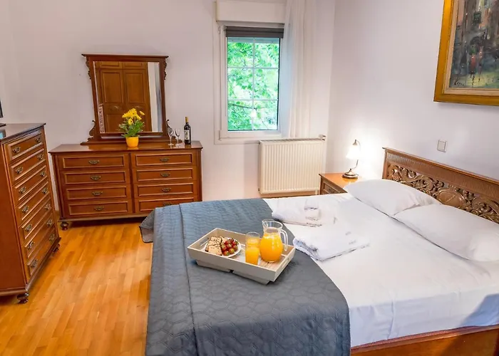 Xenia * Nea Iraklitsa